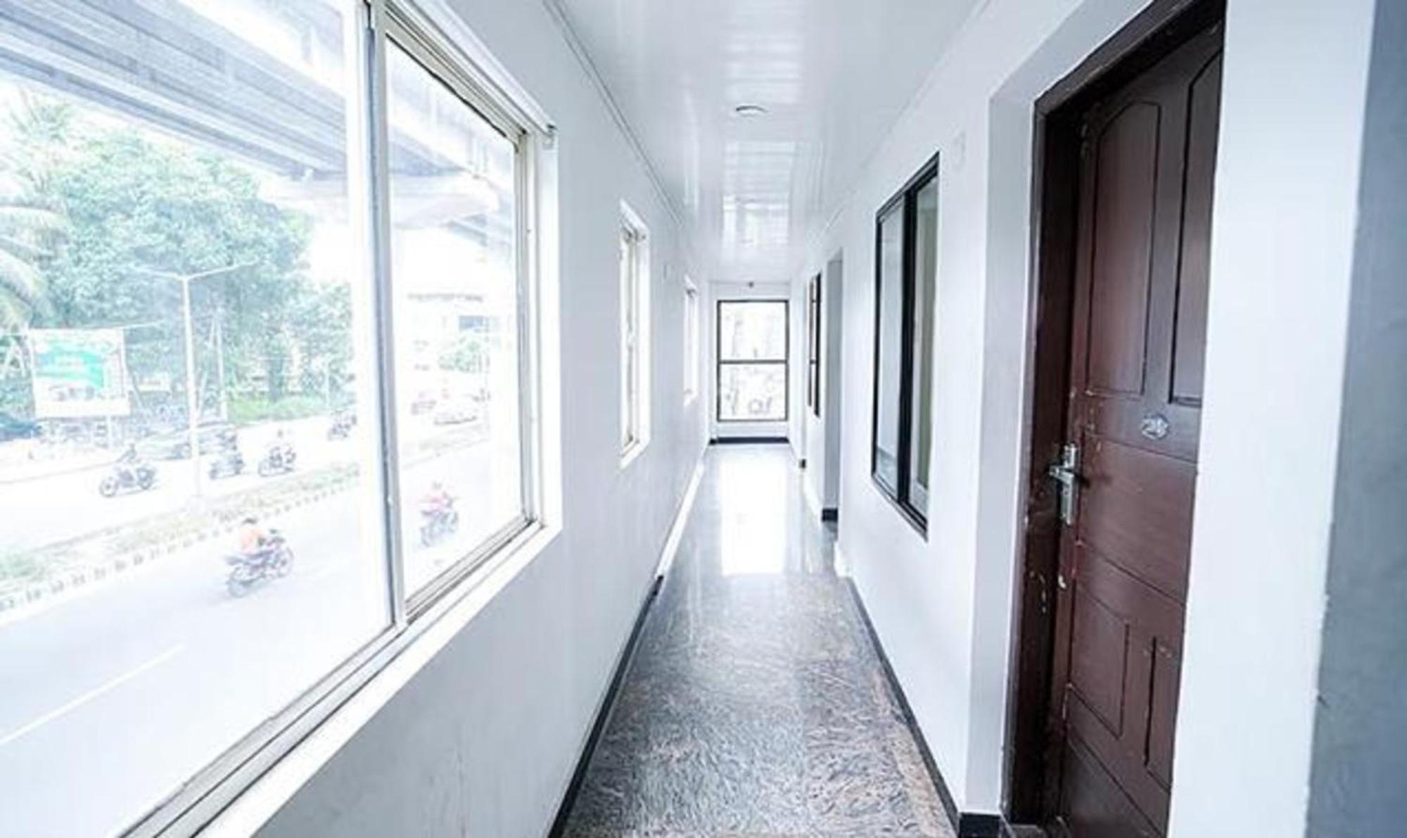 Fabhotel Lime Light Kochi Exterior photo