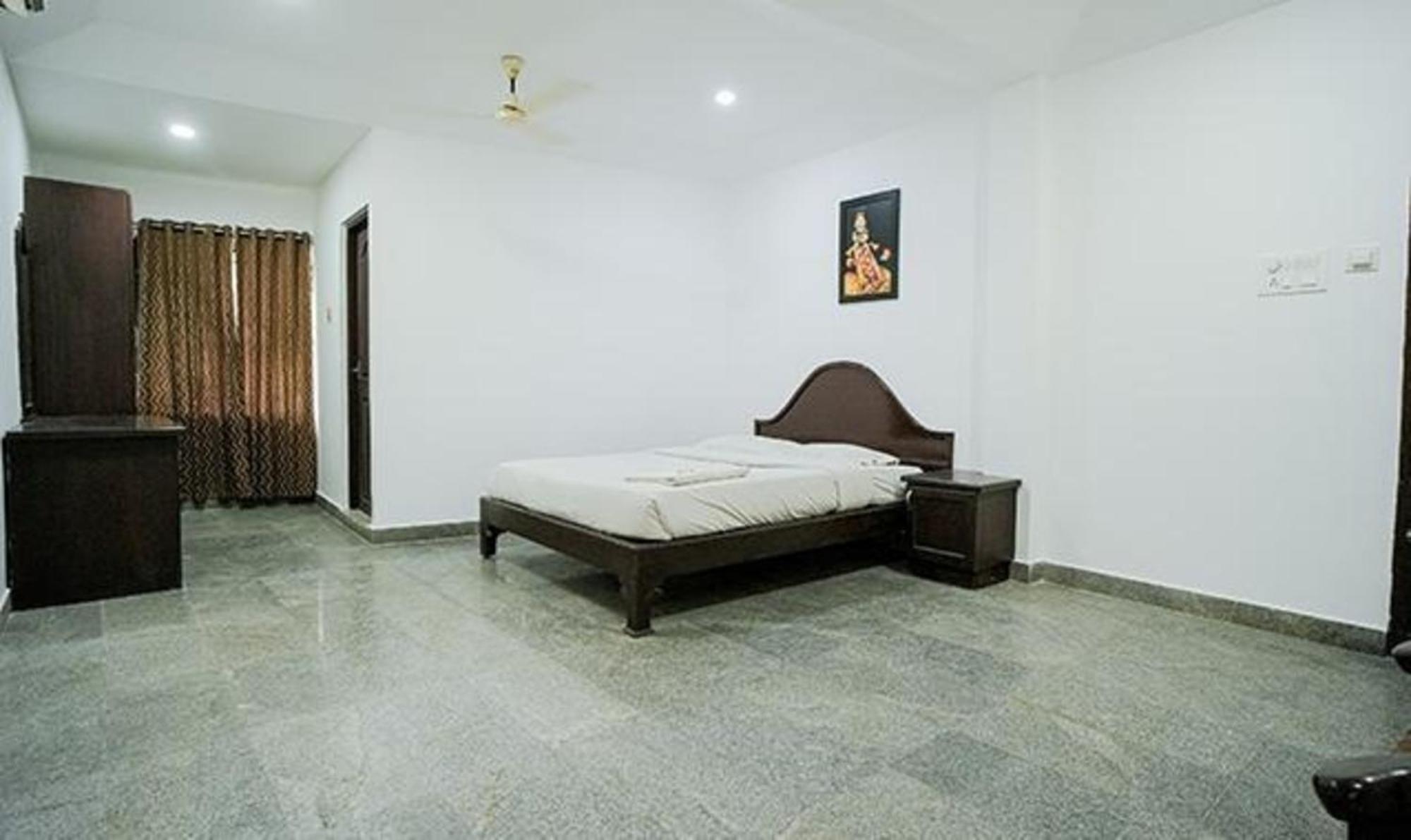 Fabhotel Lime Light Kochi Exterior photo