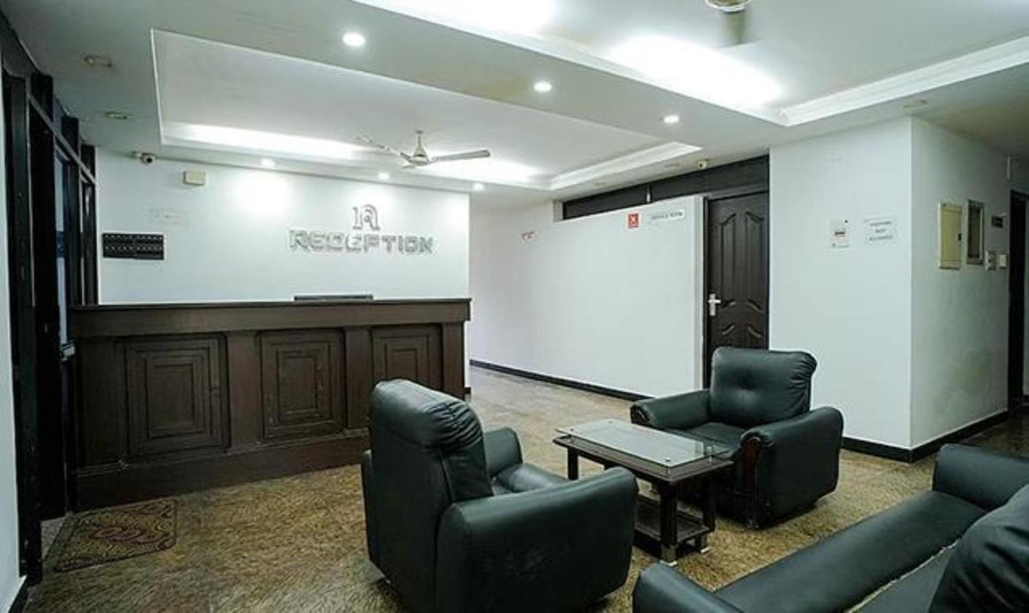 Fabhotel Lime Light Kochi Exterior photo